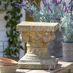 Courtyard Garden Pedestal, 13"