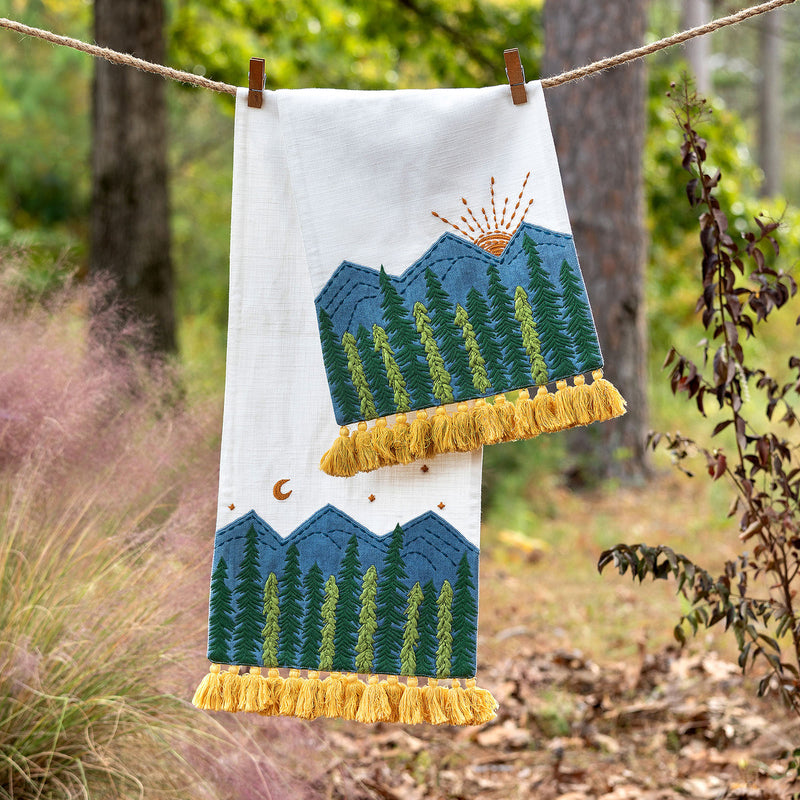 Mountain Sunrise Appliques Cotton Table Runner